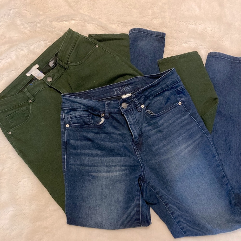 Two pairs of size 6 skinny jeans
